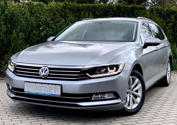 Volkswagen Passat cena 64999 przebieg: 198000, rok produkcji 2018 z Piła małe 781